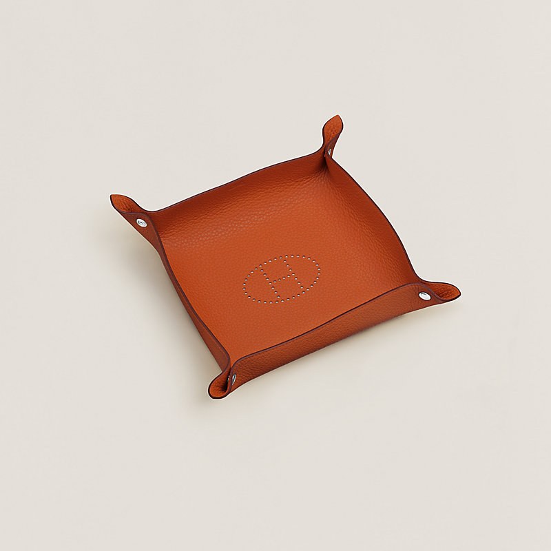 エルメストレイ Mises et Relances H Evelyne change tray | Hermès USA